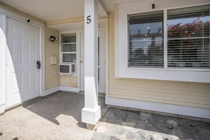 5 23575 119 AVENUE - photo 3 of 21