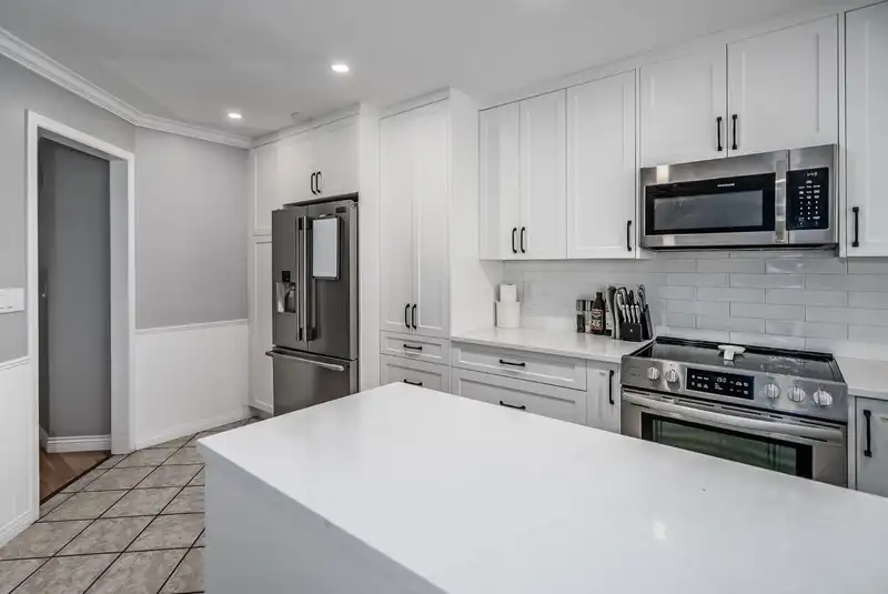 5 23575 119 AVENUE - photo 4 of 21