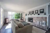 5529 5531 MAPLE CRESCENT - thumbnail 4