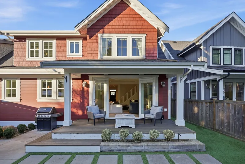 12978 15A AVENUE - photo 3 of 25