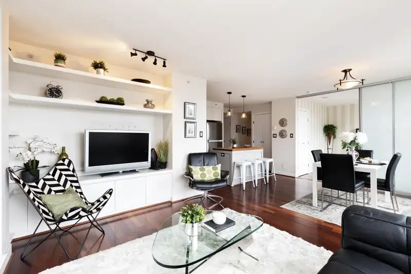 1302 1055 HOMER STREET - photo 4 of 24
