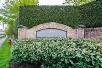 201 15110 108 AVENUE - thumbnail 1