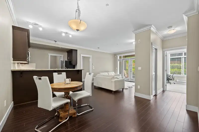 103 15368 17A AVENUE - photo 1 of 22