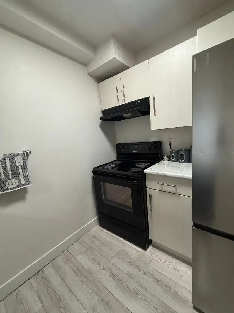 58 17710 60 AVENUE - photo 3 of 24