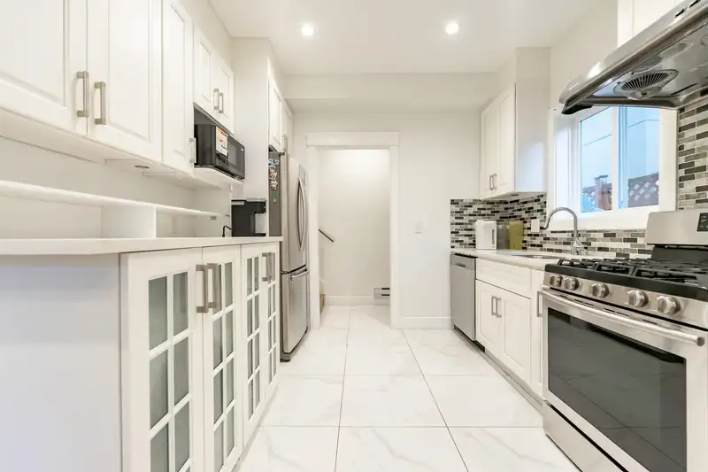 5258 NORFOLK STREET - photo 2 of 37