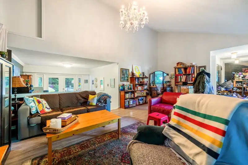 5261 CLIFFRIDGE AVENUE - photo 3 of 27