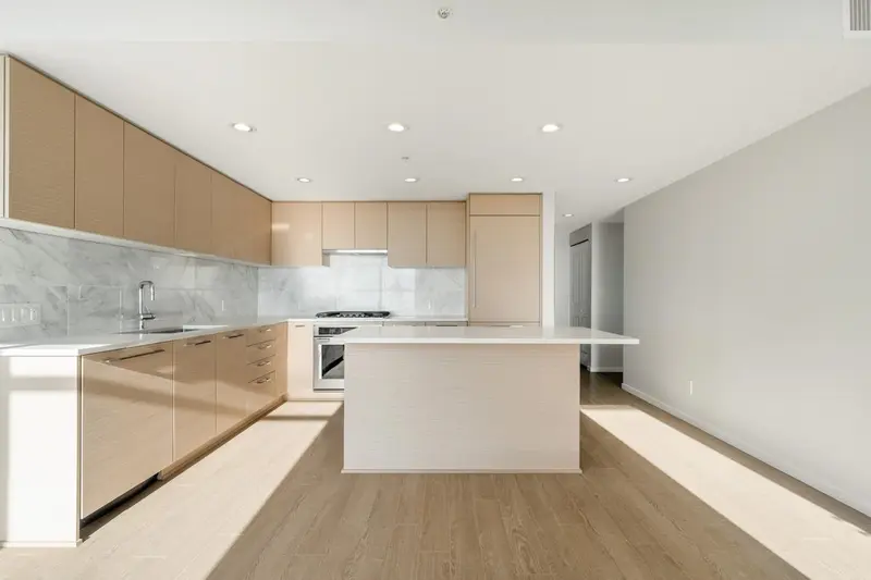 1901 6700 DUNBLANE AVENUE - photo 4 of 25