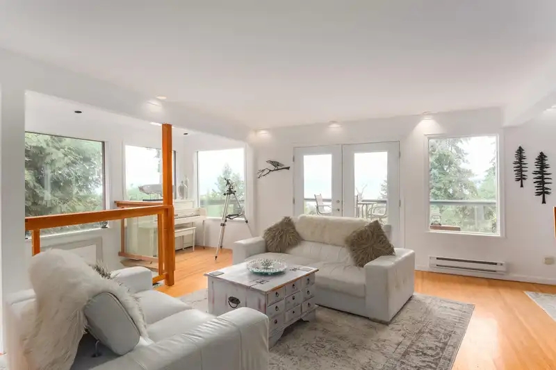 20 OCEANVIEW ROAD - photo 2 of 20