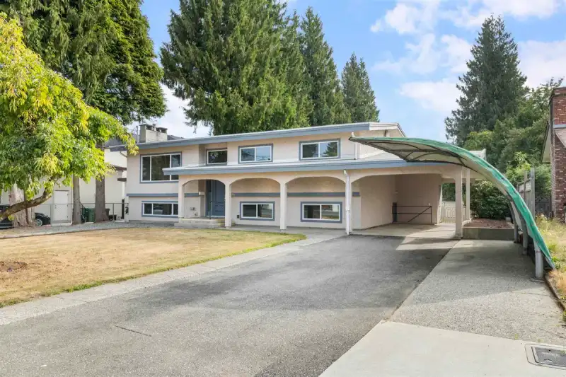 2170 WILDWOOD STREET - photo 1 of 34