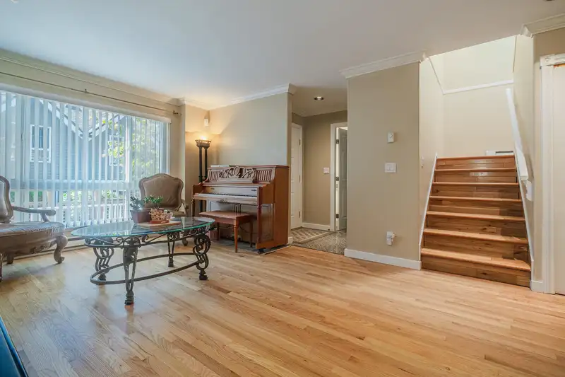7 270 E KEITH ROAD - photo 4 of 31