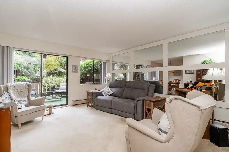 49 9378 122 STREET - photo 4 of 25