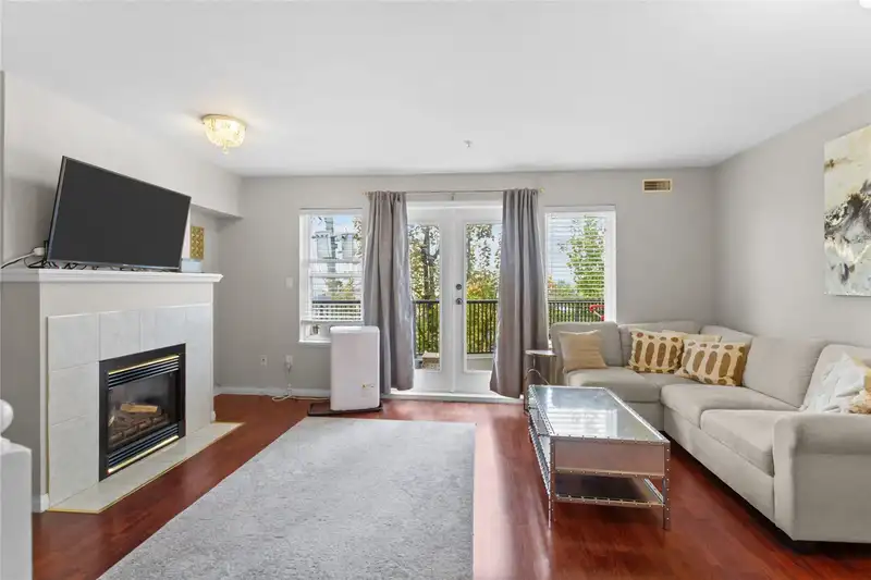 22 205 LEBLEU STREET - photo 3 of 23