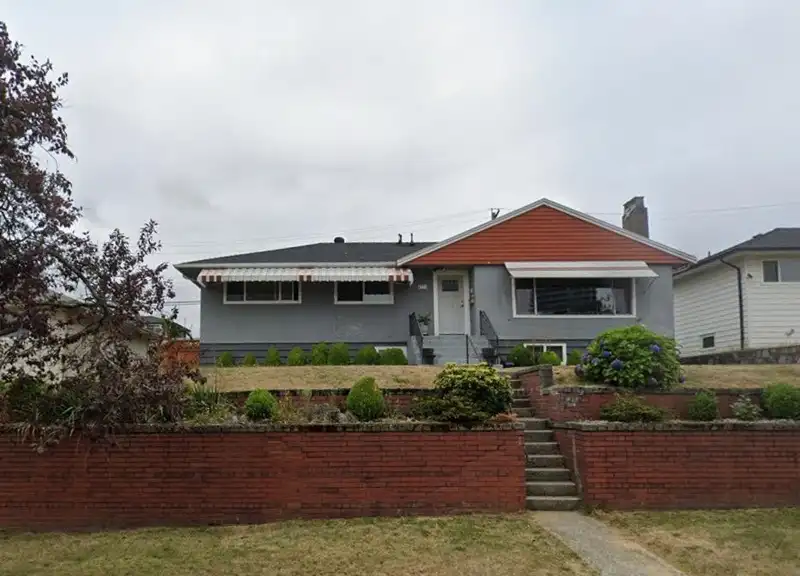 4771 RIDGELAWN DRIVE - photo 2 of 2