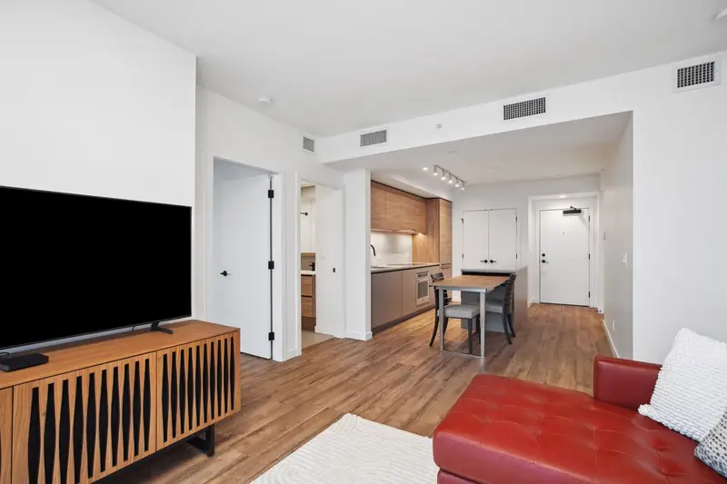 3609 10448 UNIVERSITY DRIVE - photo 1 of 25