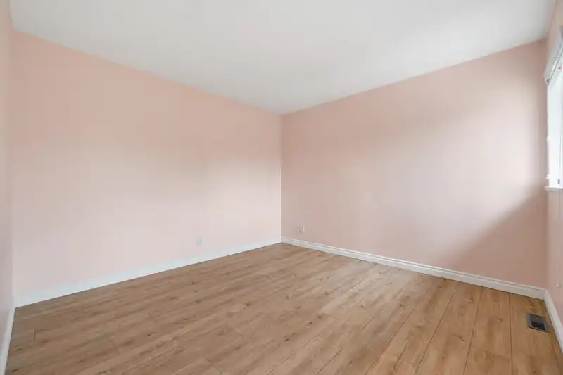 4 7188 EDMONDS STREET - photo 2 of 25
