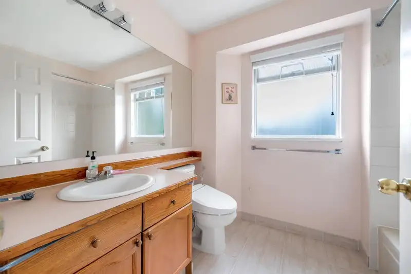 4 7188 EDMONDS STREET - photo 4 of 25