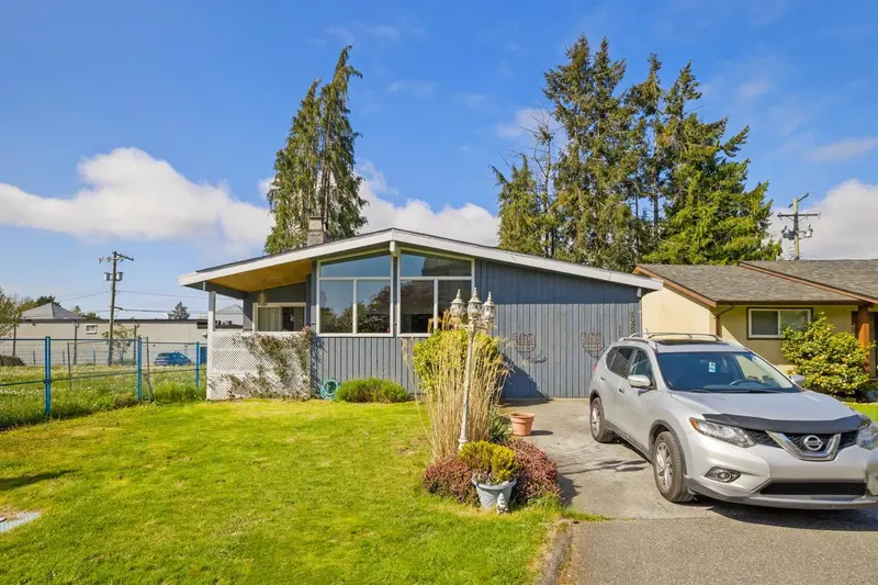 1253 HUNTER ROAD - photo 2 of 21