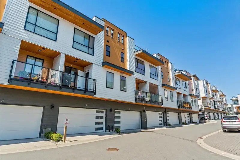 10 16511 WATSON DRIVE - photo 1 of 40