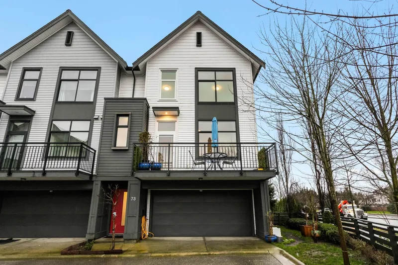 73 17555 57A AVENUE - photo 1 of 25