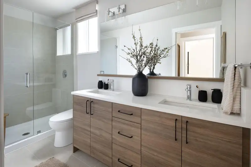 24 2150 RINDALL AVENUE - photo 4 of 5