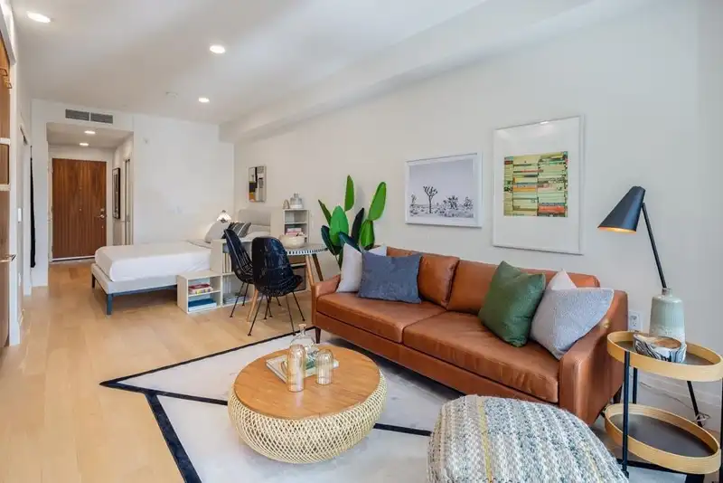 410 2550 GARDEN DRIVE - photo 1 of 15