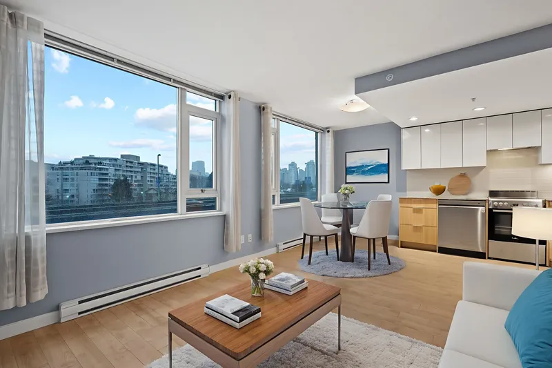 512 445 W 2ND AVENUE - photo 3 of 25