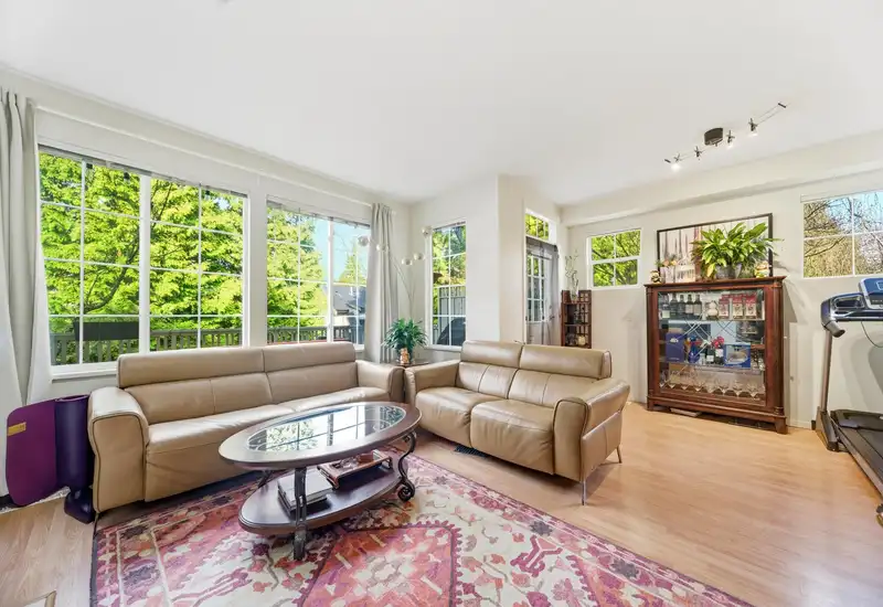 42 8415 CUMBERLAND PLACE - photo 2 of 40