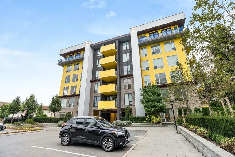 301 2555 WARE STREET - photo 3 of 25