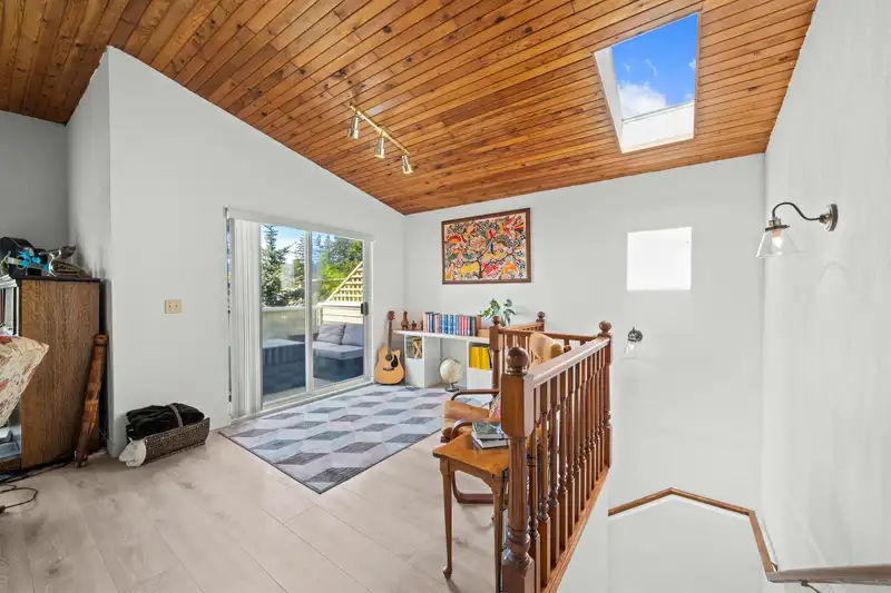 3454 ST. GEORGES AVENUE - photo 2 of 40