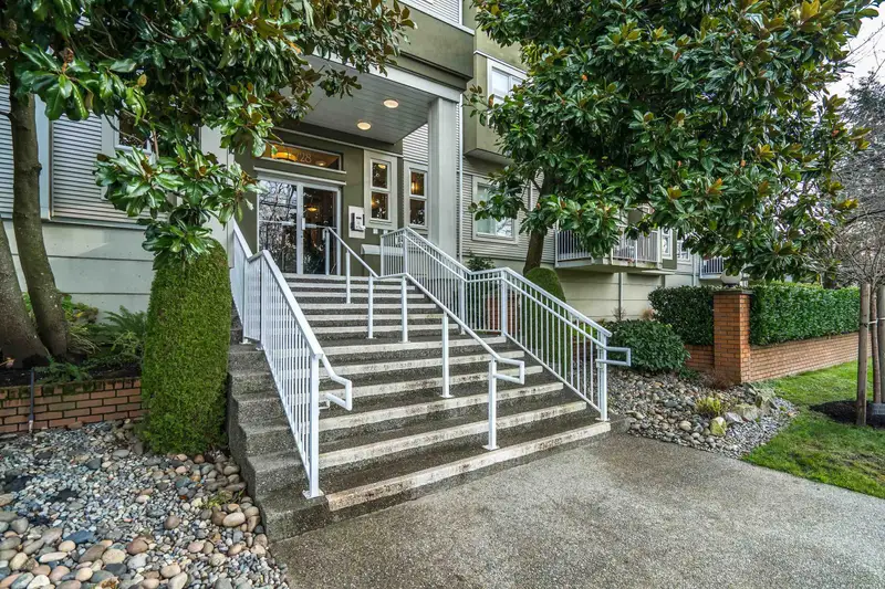 305 4728 53 STREET - photo 3 of 25