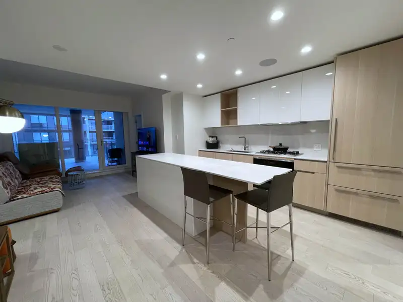 1009 6833 PEARSON WAY - photo 2 of 20