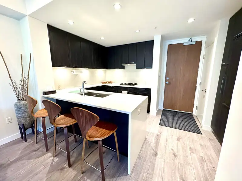 106 6633 CAMBIE STREET - photo 2 of 17