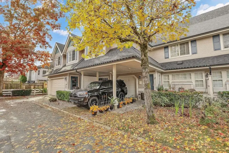 6 11355 NE 236 STREET - photo 2 of 25