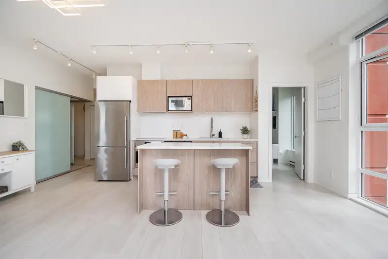 601 691 NORTH ROAD - photo 4 of 40