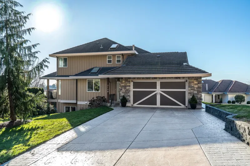 2758 ST MORITZ WAY - photo 2 of 25