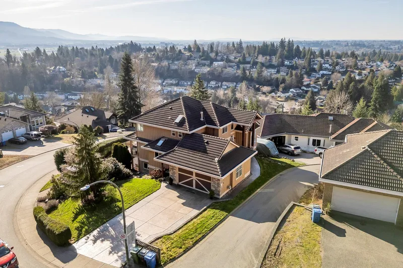 2758 ST MORITZ WAY - photo 3 of 25