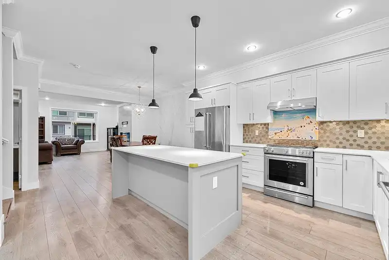 18 15633 MOUNTAIN VIEW DRIVE - photo 3 of 10