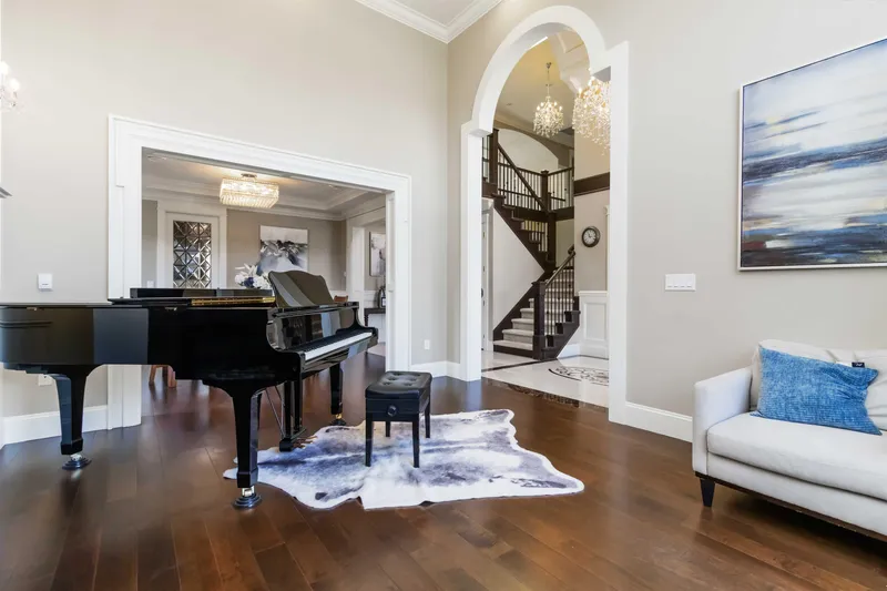 3560 FRANCIS ROAD - photo 4 of 25