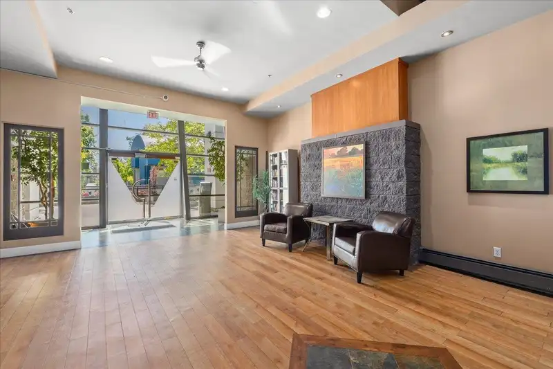 307 3061 E KENT AVENUE NORTH - photo 3 of 39