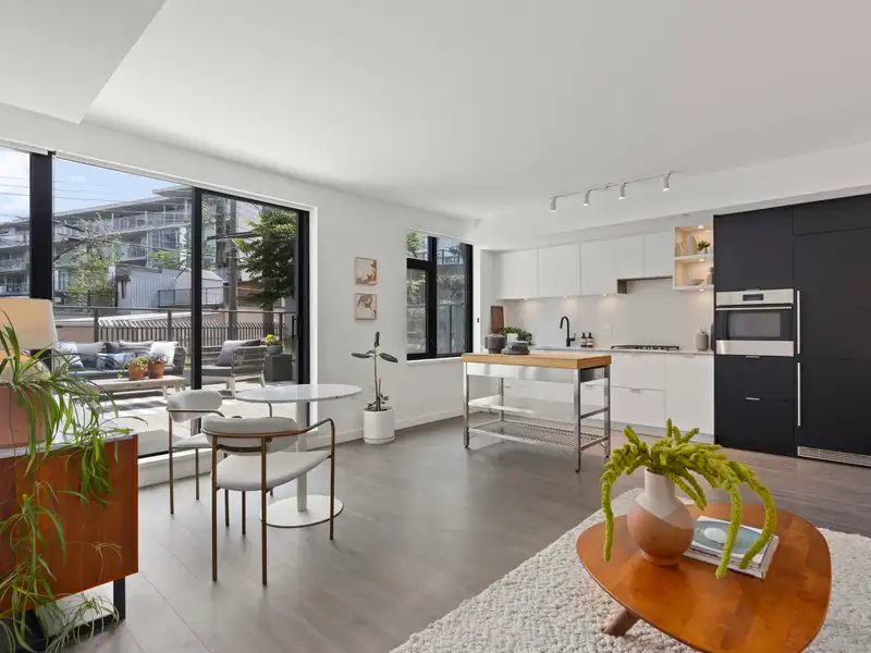301 210 E 5TH AVENUE - photo 1 of 32