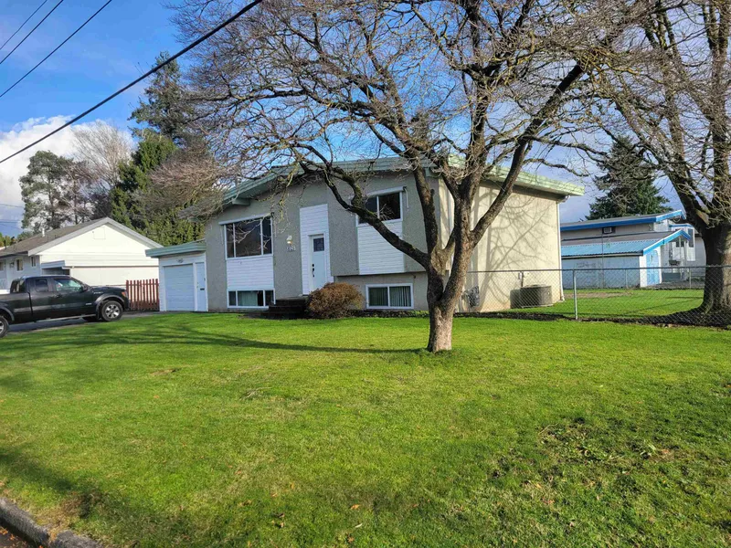 8525 HOWARD CRESCENT - photo 1 of 13