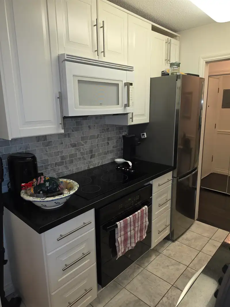 313 145 W 18 STREET - photo 4 of 9