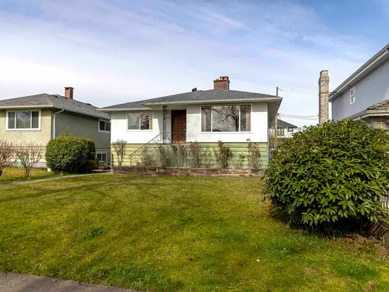 3369 PRICE STREET - photo 1 of 31
