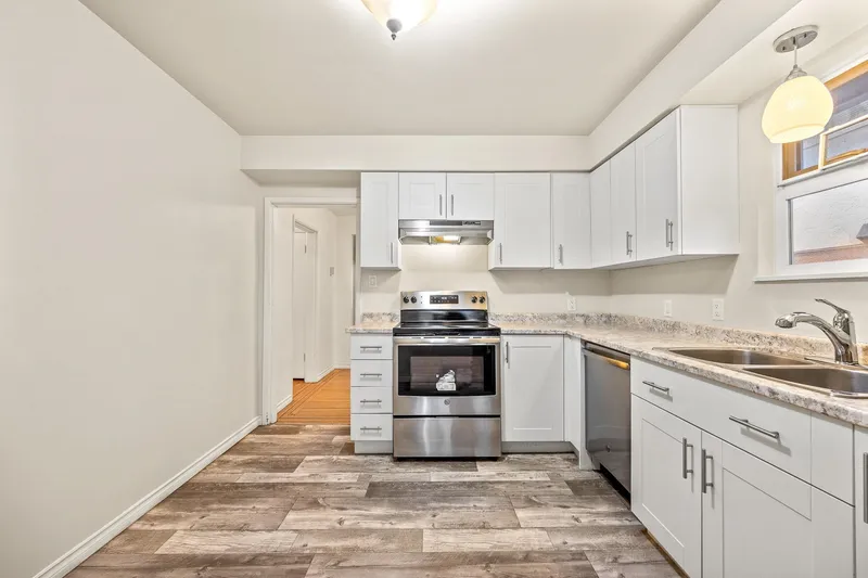 4644 UNION STREET - photo 4 of 25