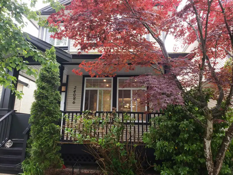 24086 102A AVENUE - photo 1 of 14