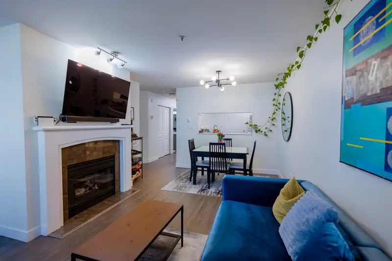 107 8460 JELLICOE STREET - photo 2 of 20