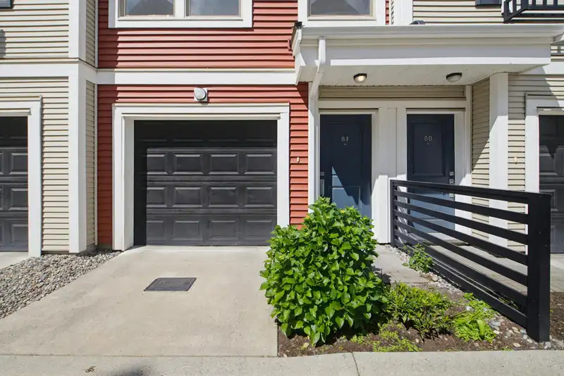 81 32633 SIMON AVENUE - photo 3 of 40