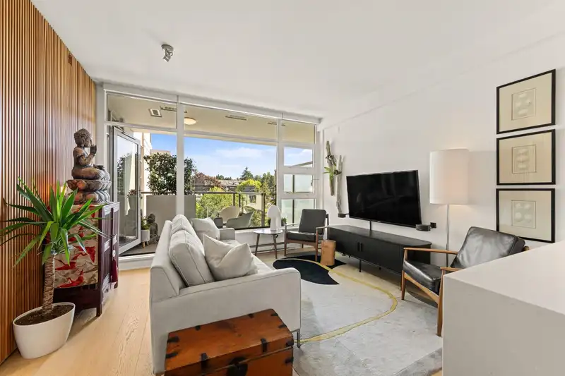 401 1808 W 1ST AVENUE - photo 1 of 14