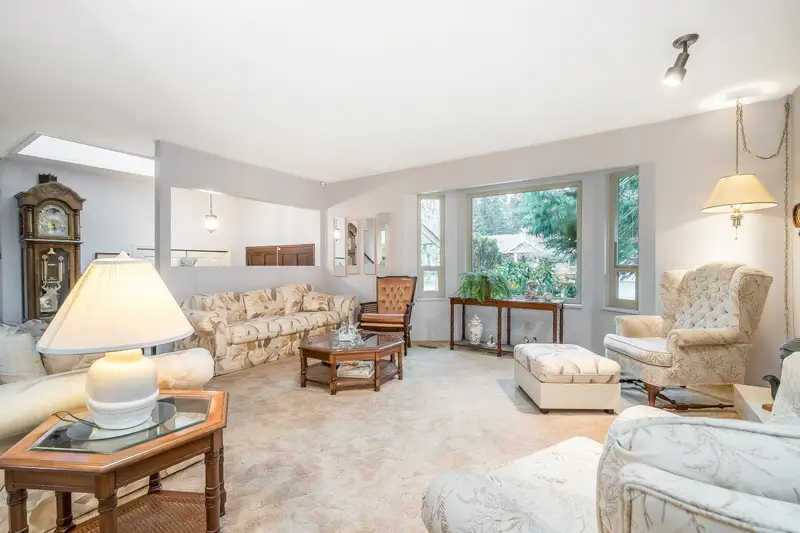 21073 43 AVENUE - photo 2 of 25