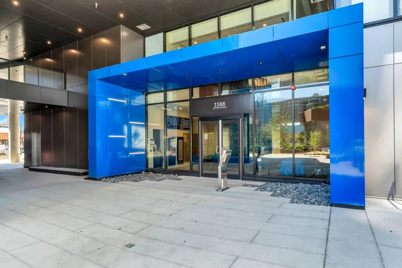 1803 1588 JOHNSTON ROAD - photo 4 of 25